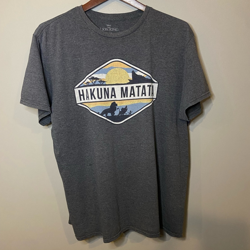 Disney The Lion King Hakuna Matata Men's T-Shirt Size Large